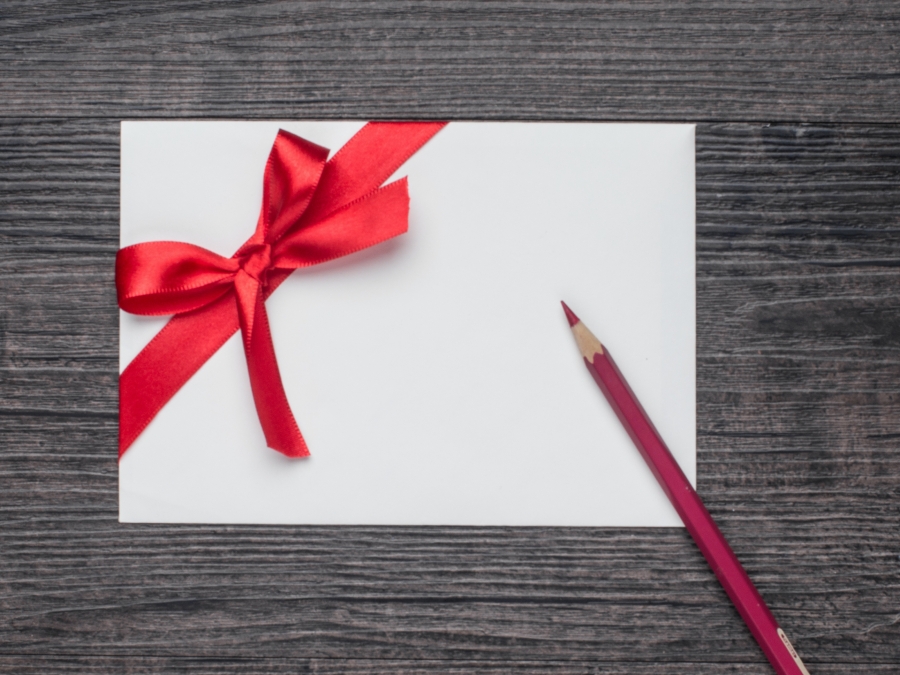 Beautiful presentation transforms ordinary money into thoughtful gifts