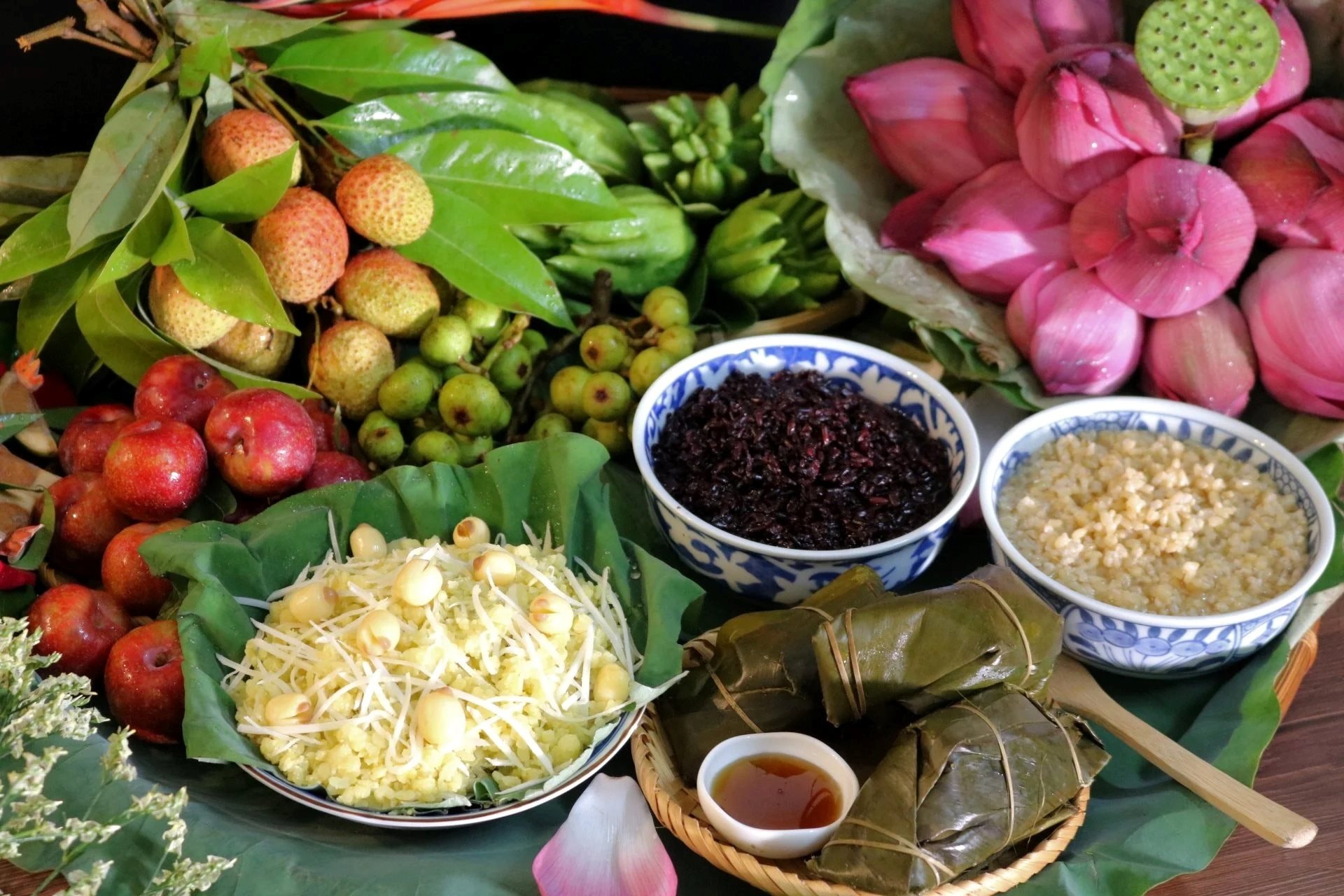 Traditional dishes for the Đoan Ngọ Festival