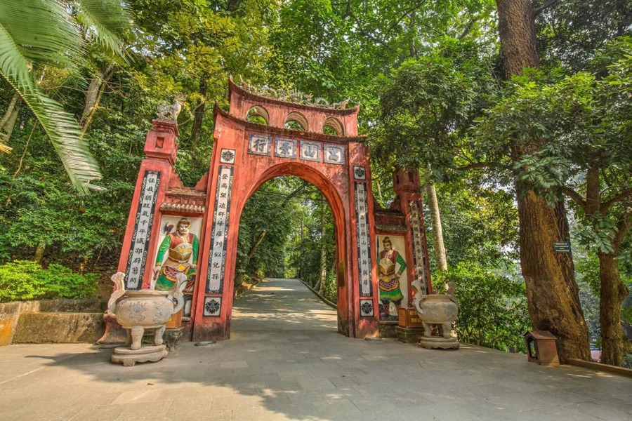 Discover wonderful destinations with family during public holidays