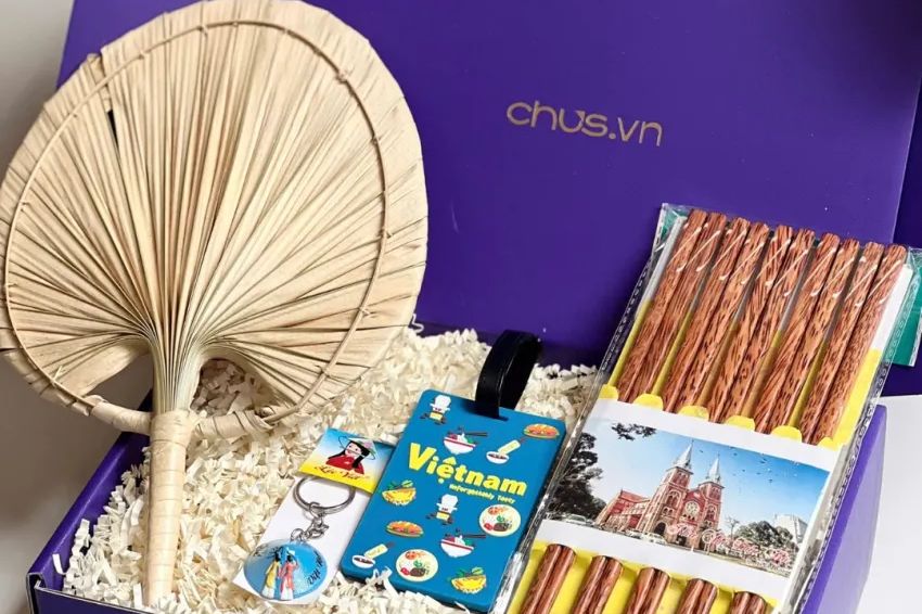  Joy Box collaborating with CHUS to create unique gifts