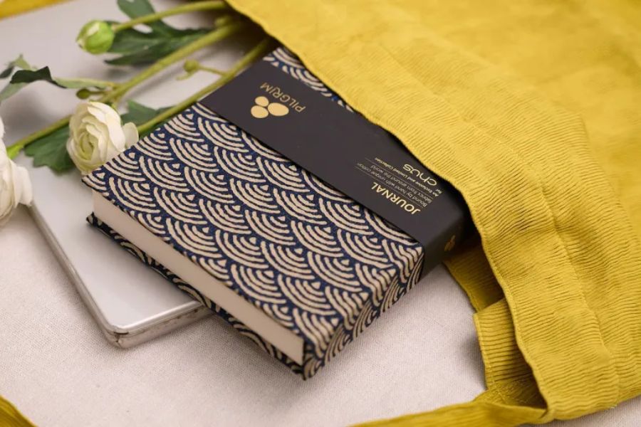 Image 06: Beautiful fabric-covered notebook as an exquisite birthday gift