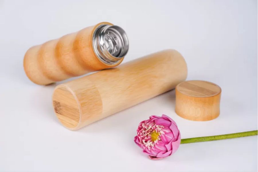 Image 11: Convenient bamboo thermal bottles - environmentally friendly yet elegant