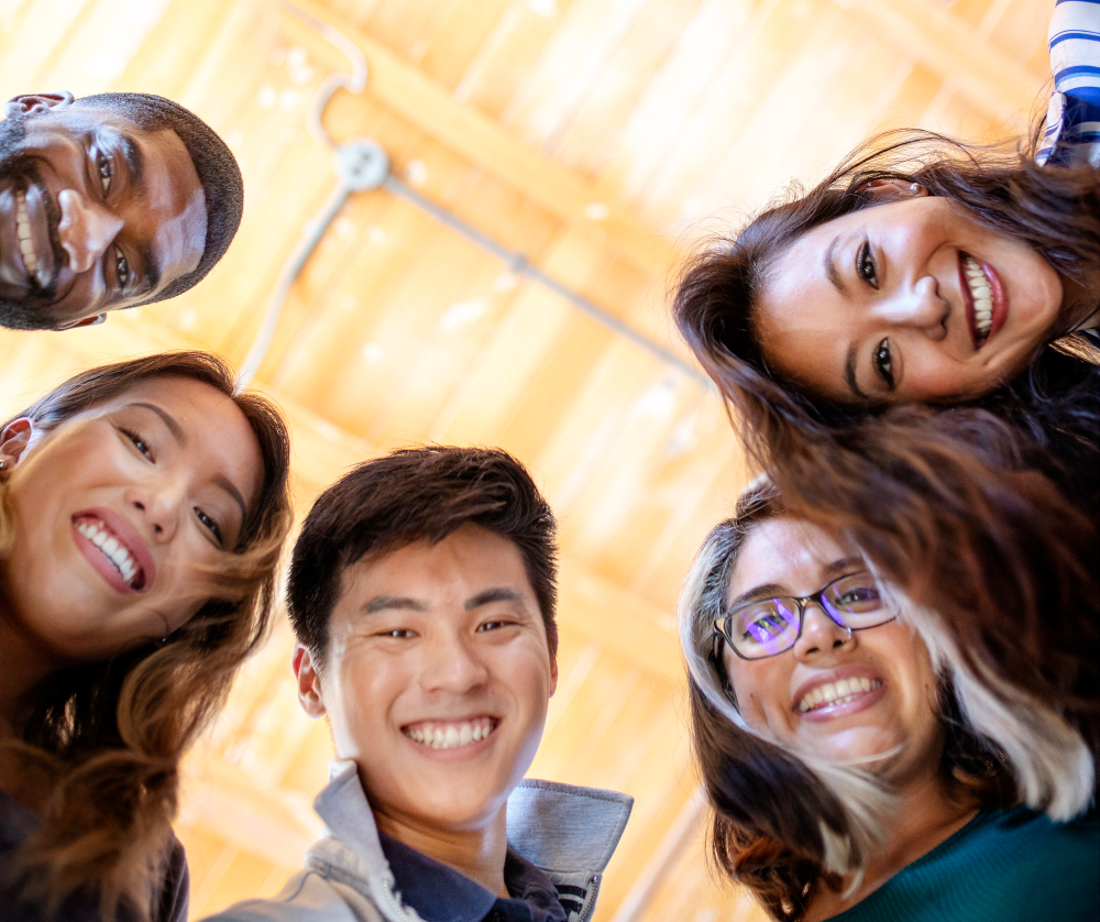 Lời chúc hài hước, tinh tế cho đồng nghiệp cùng team