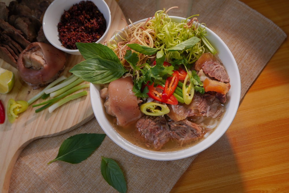 bún bò, văn hoá ẩm thực, ẩm thực Việt, chus, chusvn