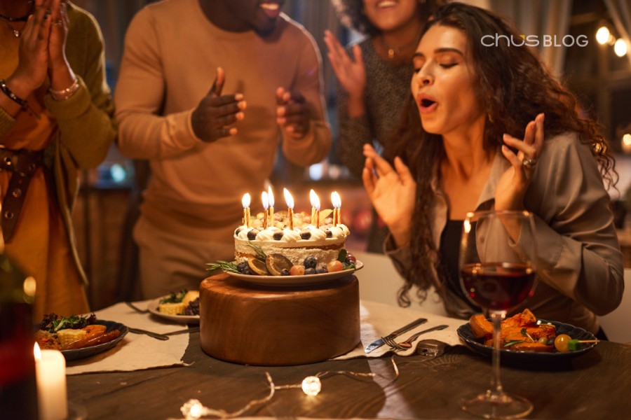 Ước nguyện tích cực trước khi thổi nến là điều quan trọng nhất