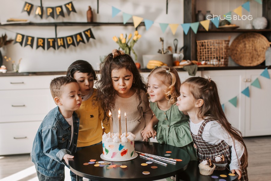 Truyền thống thổi nến sinh nhật được yêu thích khắp thế giới