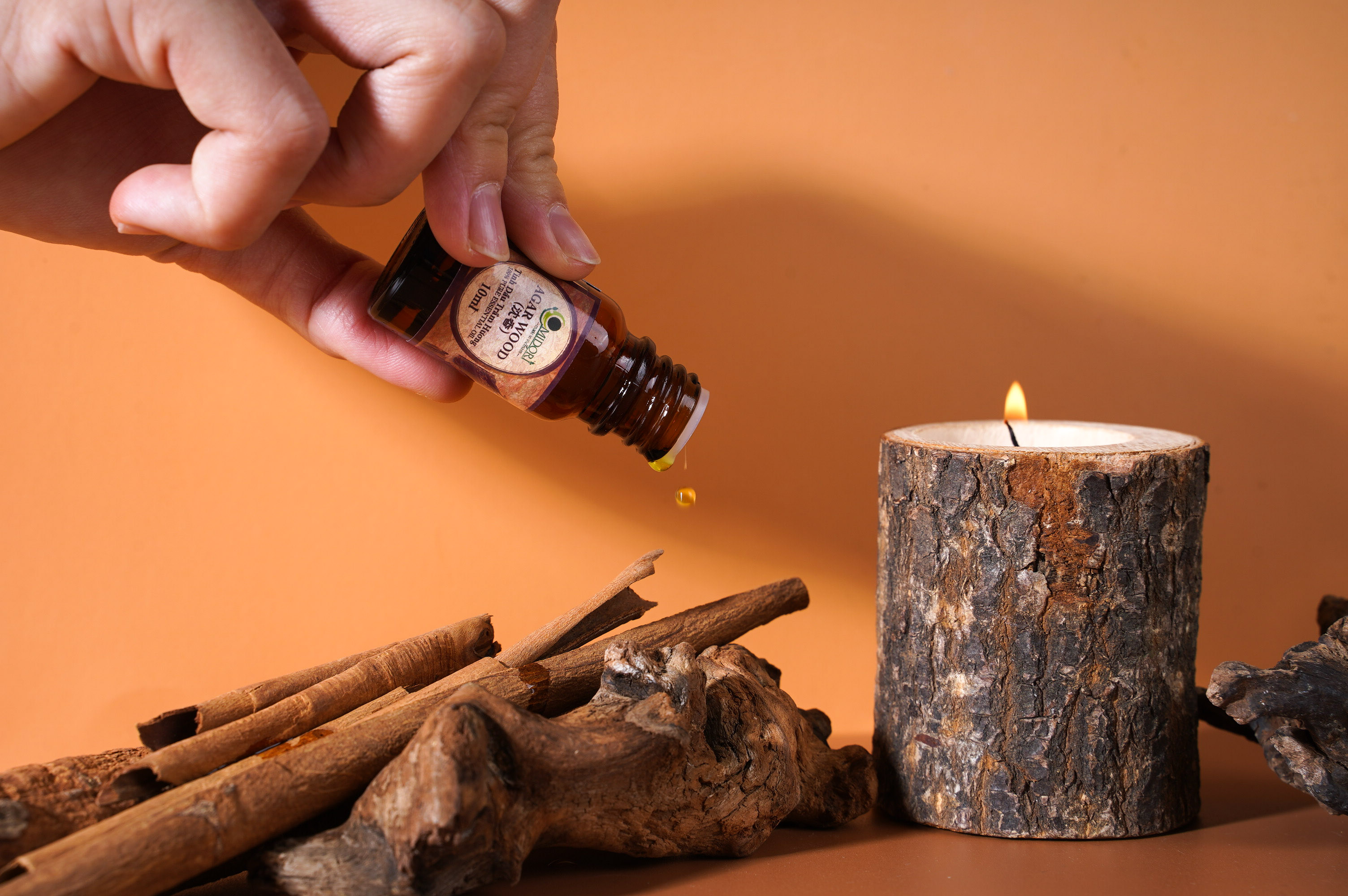 Tinh dầu trầm hương, agarwood essential oil