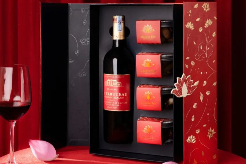 Cao Đỉnh Tet Gift Box for Boss, luxury and celebration in one