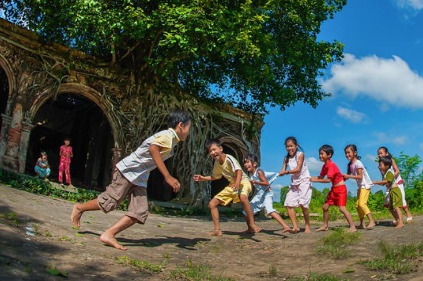 Traditional folk games always create a sense of collective bonding and shared enjoyment