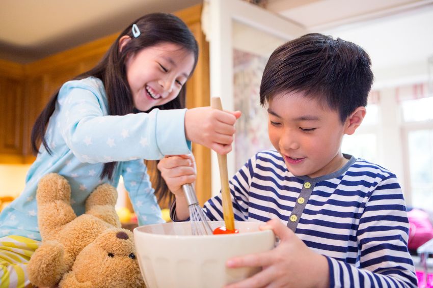 Ảnh 08. Cho bé vừa học vừa chơi sẽ là một điều cực ý nghĩa