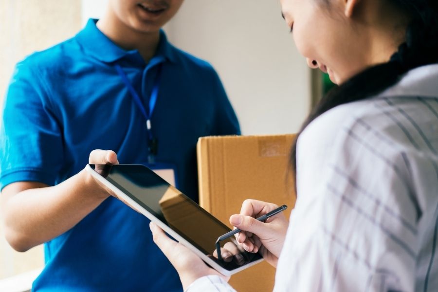 Personalization process at CHUS - from idea to perfect gift