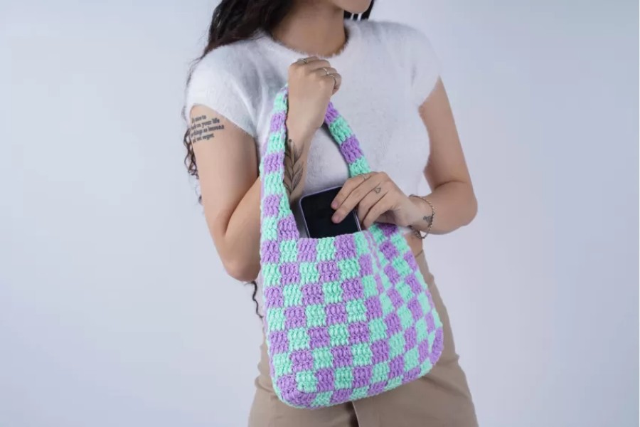 Purple checkered knit tote bag - youthful energetic style