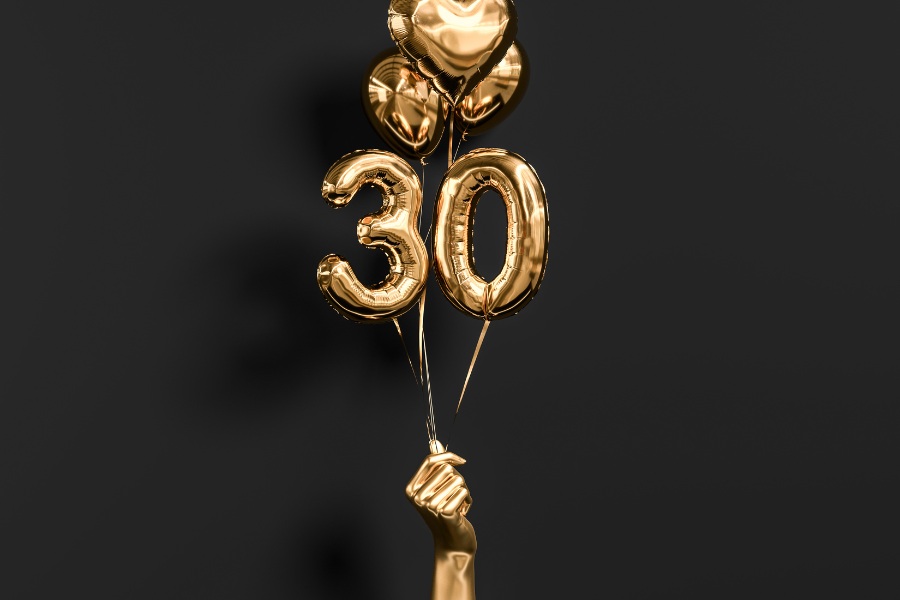 Age 30 - the perfect stage to invest in quality and meaningful birthday gifts