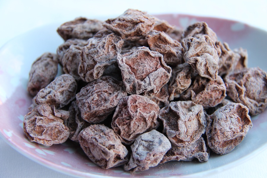 Hanoi preserved fruits - traditional snacks of the capital's people