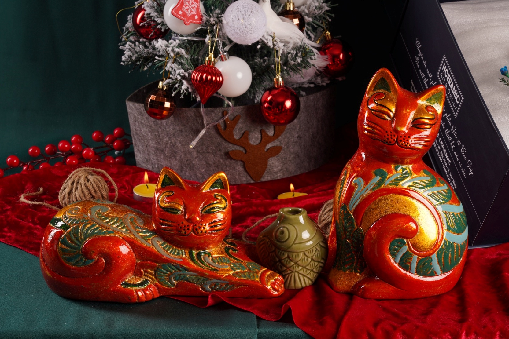 1,600+ Chinese New Year Gift Box Stock Photos, Pictures & Royalty-Free  Images - iStock | Chinese new year gift bag, Chinese gift